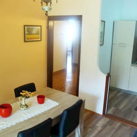 Dorjan Amicis Apartmán *